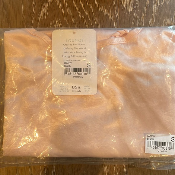 PJ Harlow NIB size Small Blush PJ set - Picture 2 of 4